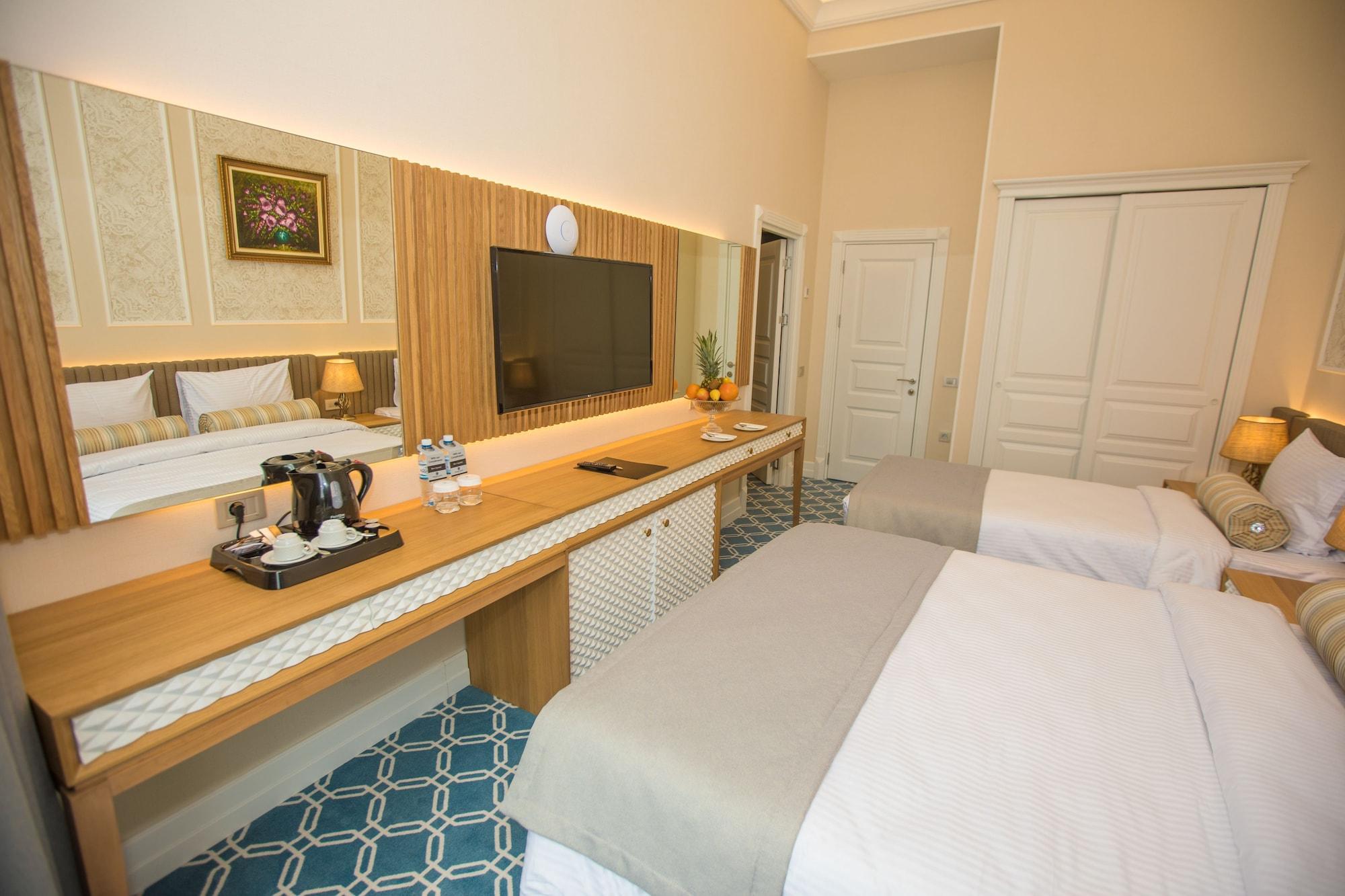 Promenade 5* Baku